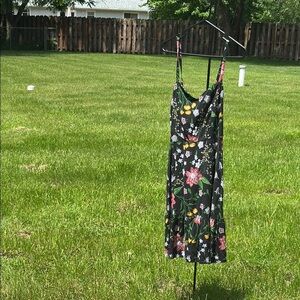 Old Navy Floral Midi Dress Thin Straps Flowy Fit & Flare Design Women's Medium